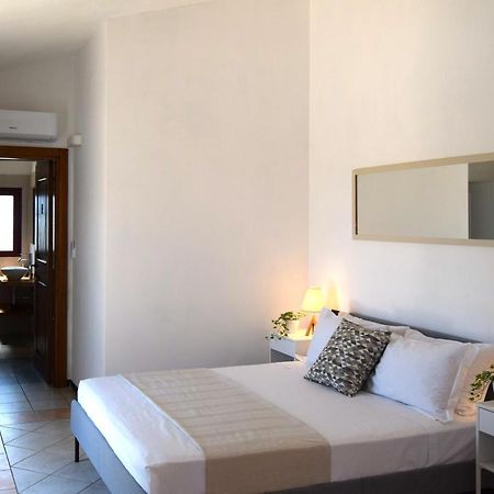 La Terrazza Hotel Олбия Екстериор снимка