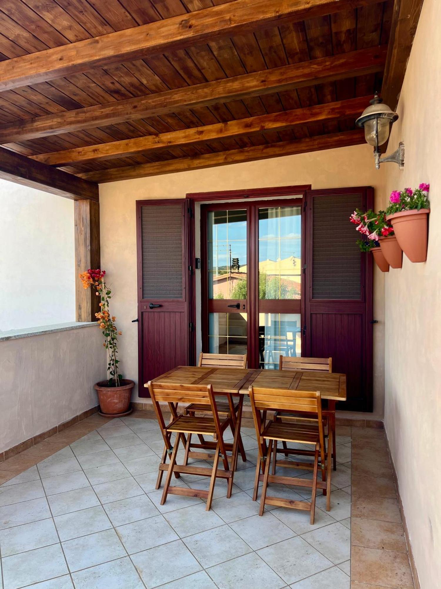 La Terrazza Hotel Олбия Екстериор снимка